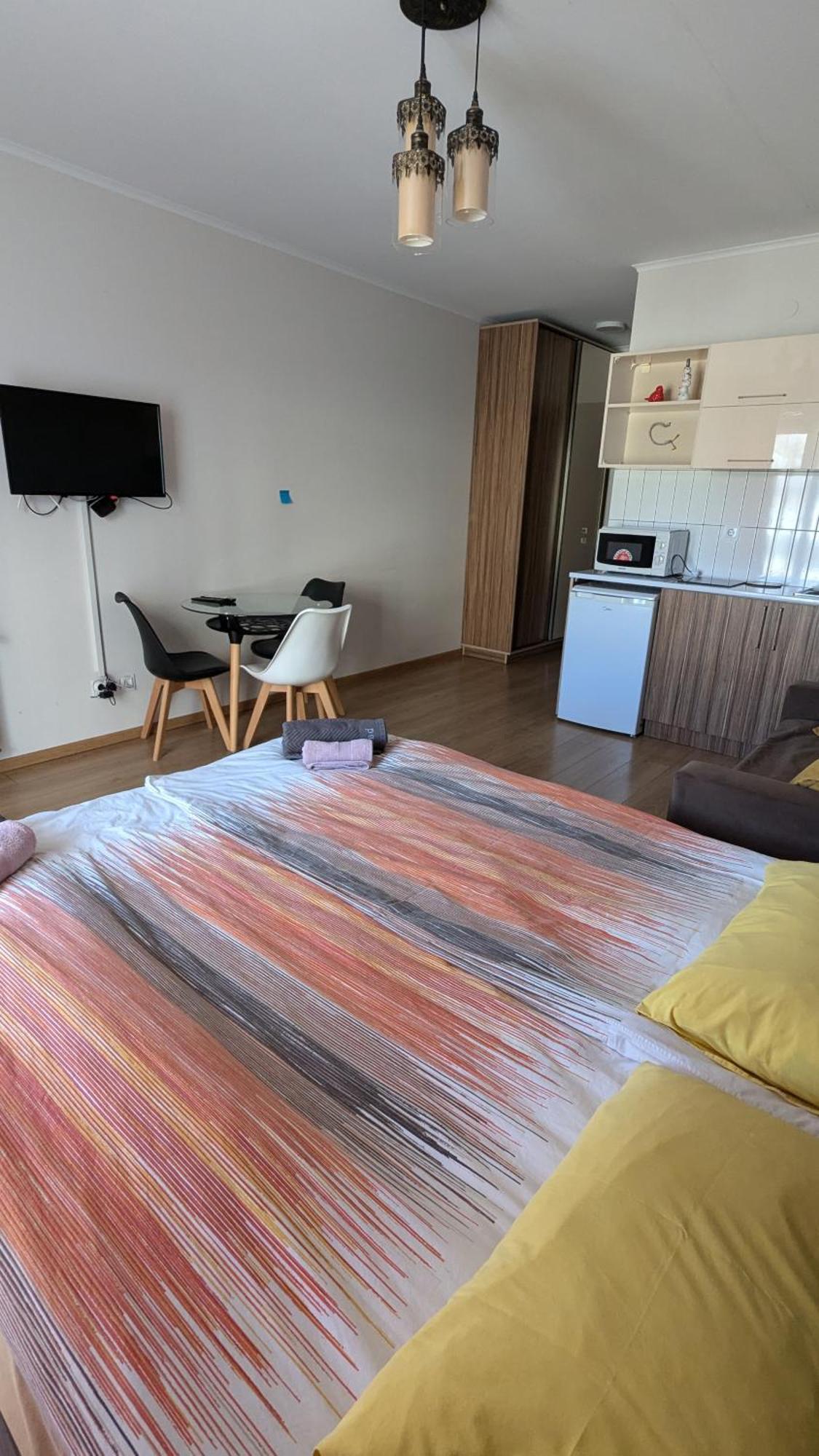 Rezi'S Apartment Vista グダウリ エクステリア 写真