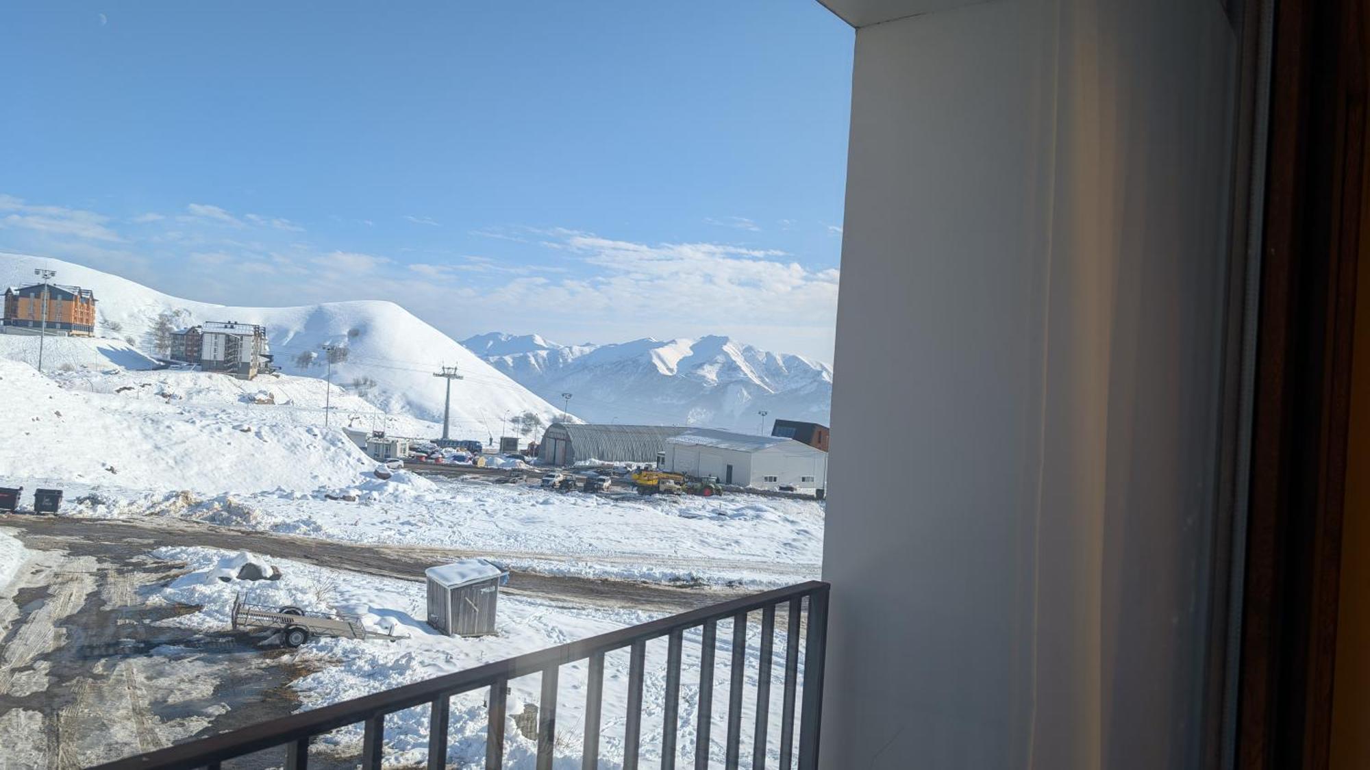 Rezi'S Apartment Vista グダウリ エクステリア 写真