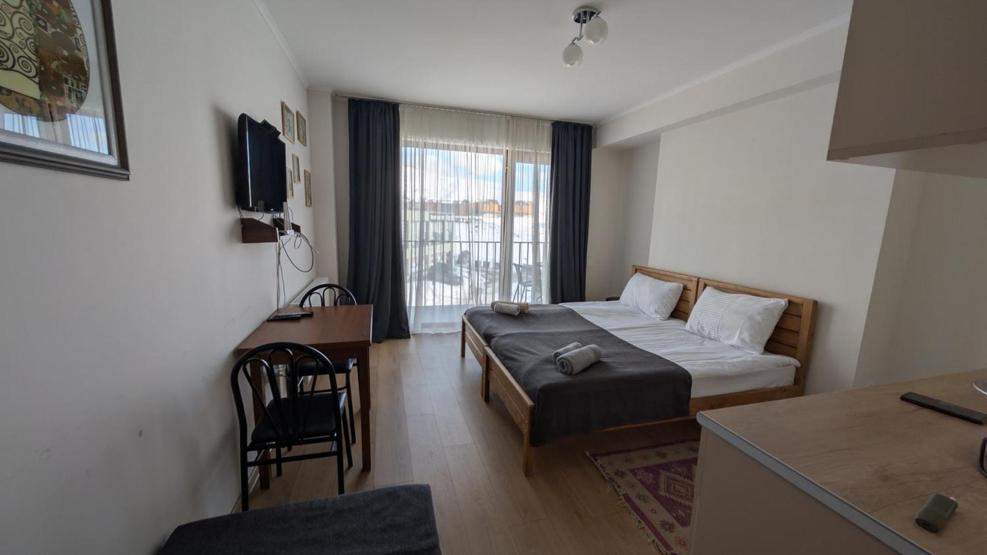 Rezi'S Apartment Vista グダウリ 部屋 写真